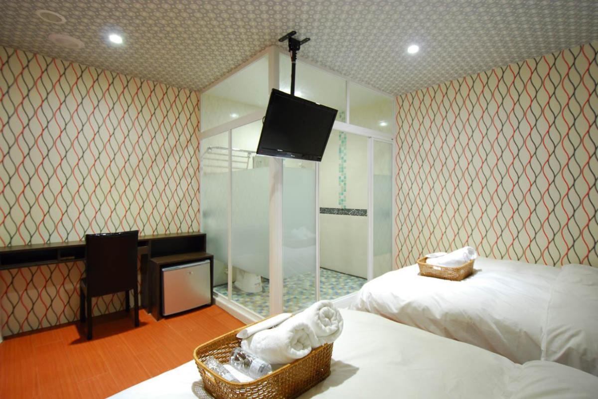 Happiness Inn Taipei Dış mekan fotoğraf